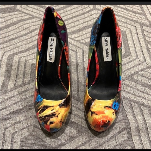 Bright colorful heels - Picture 3 of 3